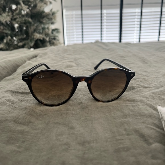 Ray-Ban RB2230 Sunglasses - Picture 2 of 8